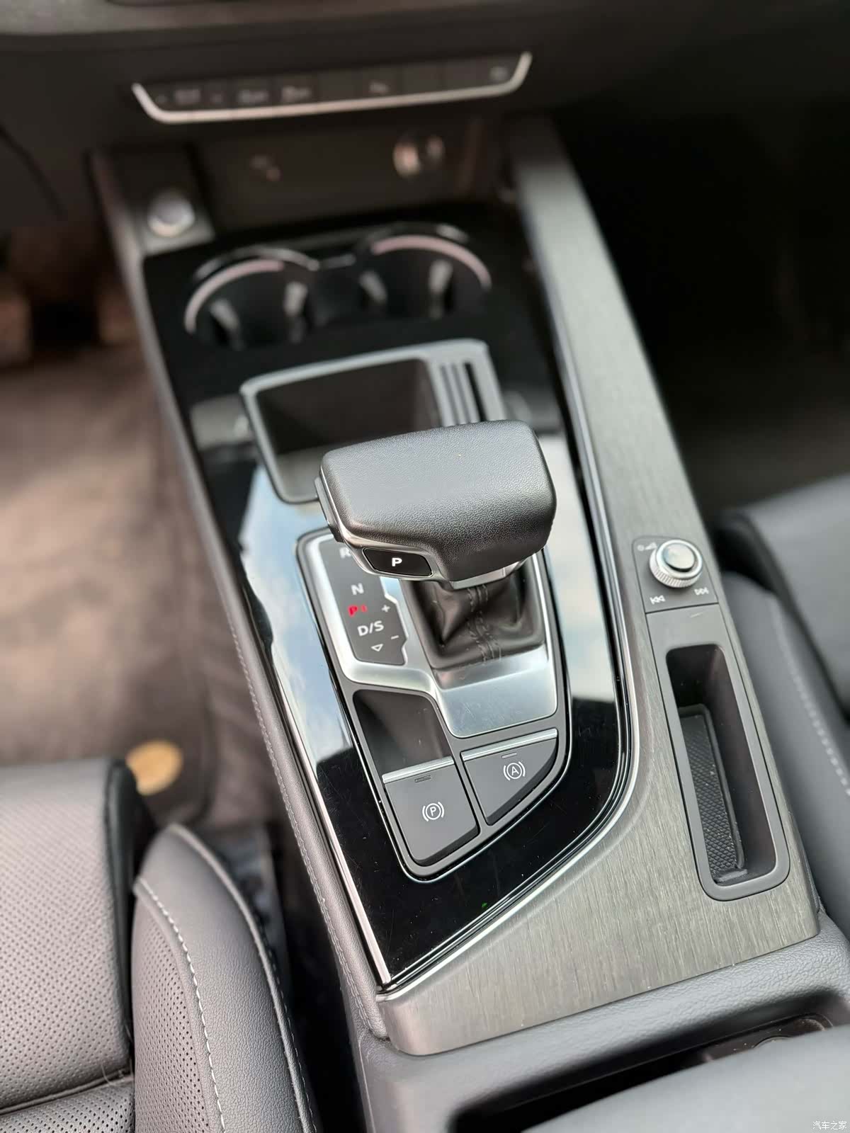 Audi A4L, 2023 4
