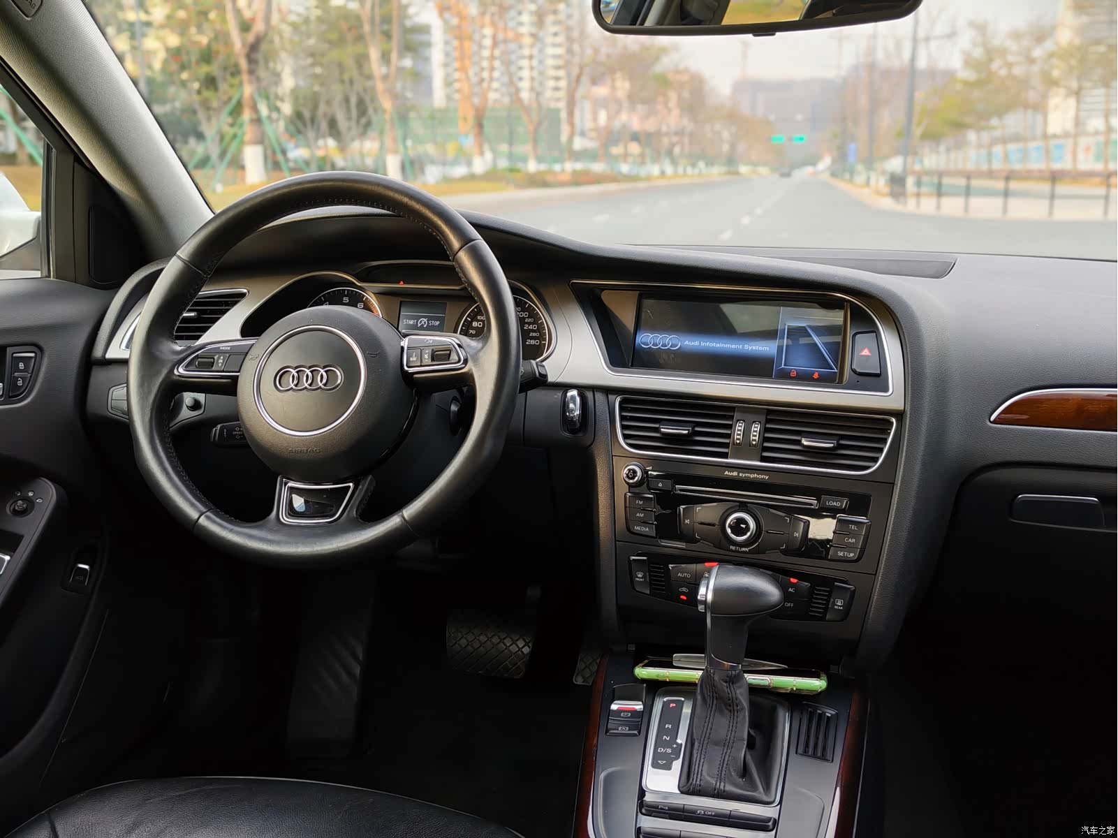 Audi A4L, 2013 12