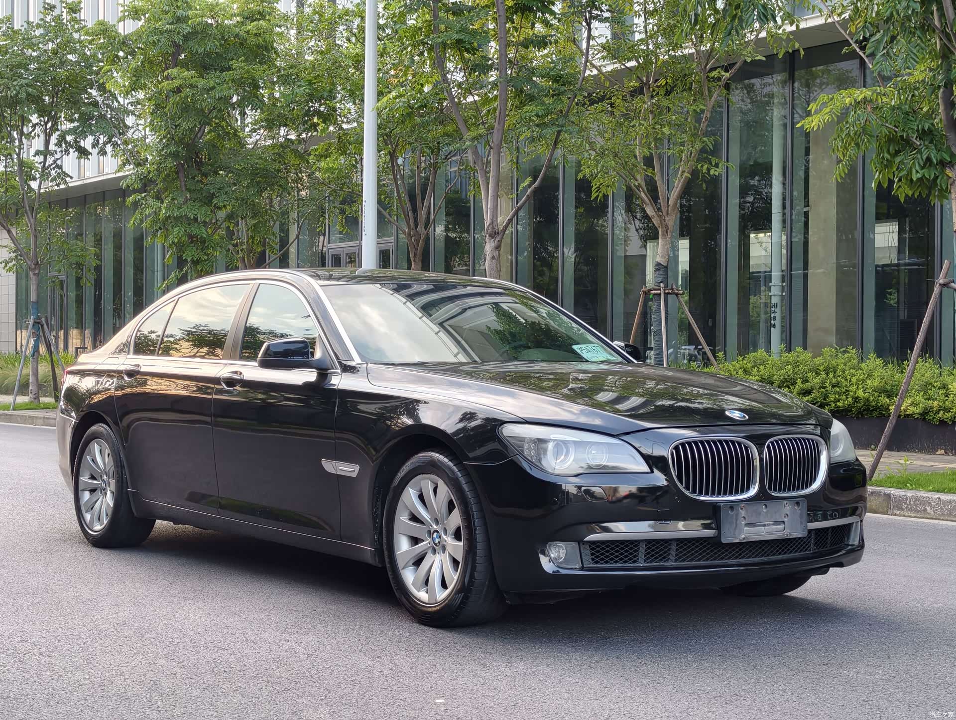 BMW 7 Series, 2011 3