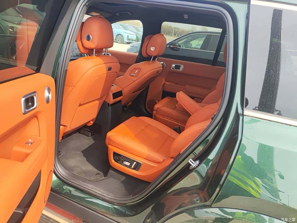 Li Auto L9, 2025 6