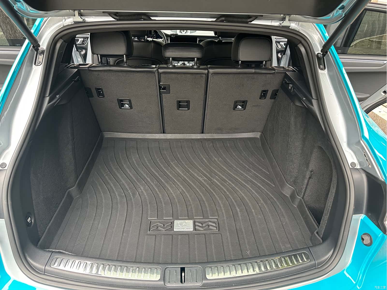 Porsche Macan, 2021 12
