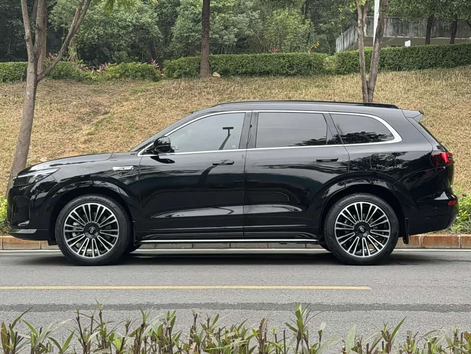 AITO Ask the world M7