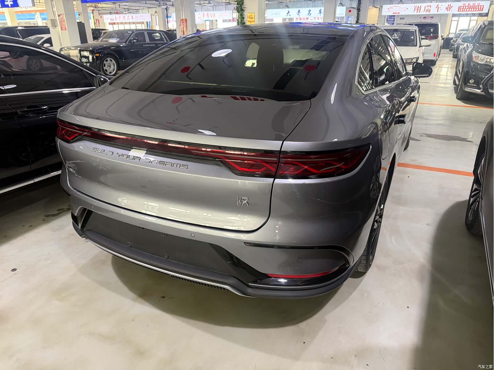 BYD Han, 2023 все фото