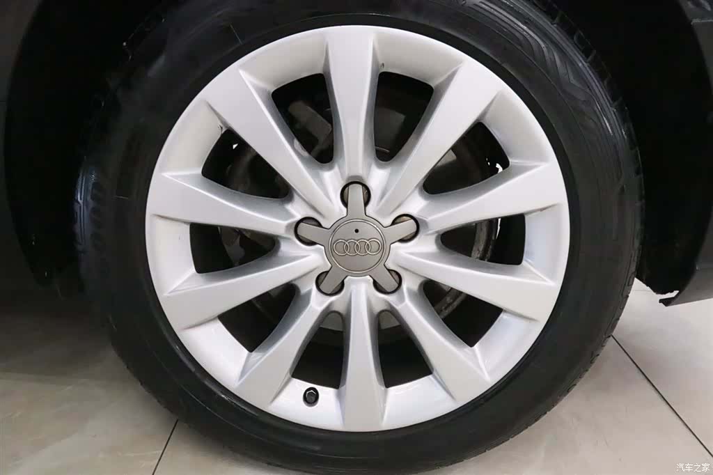 Audi A6L, 2014 16