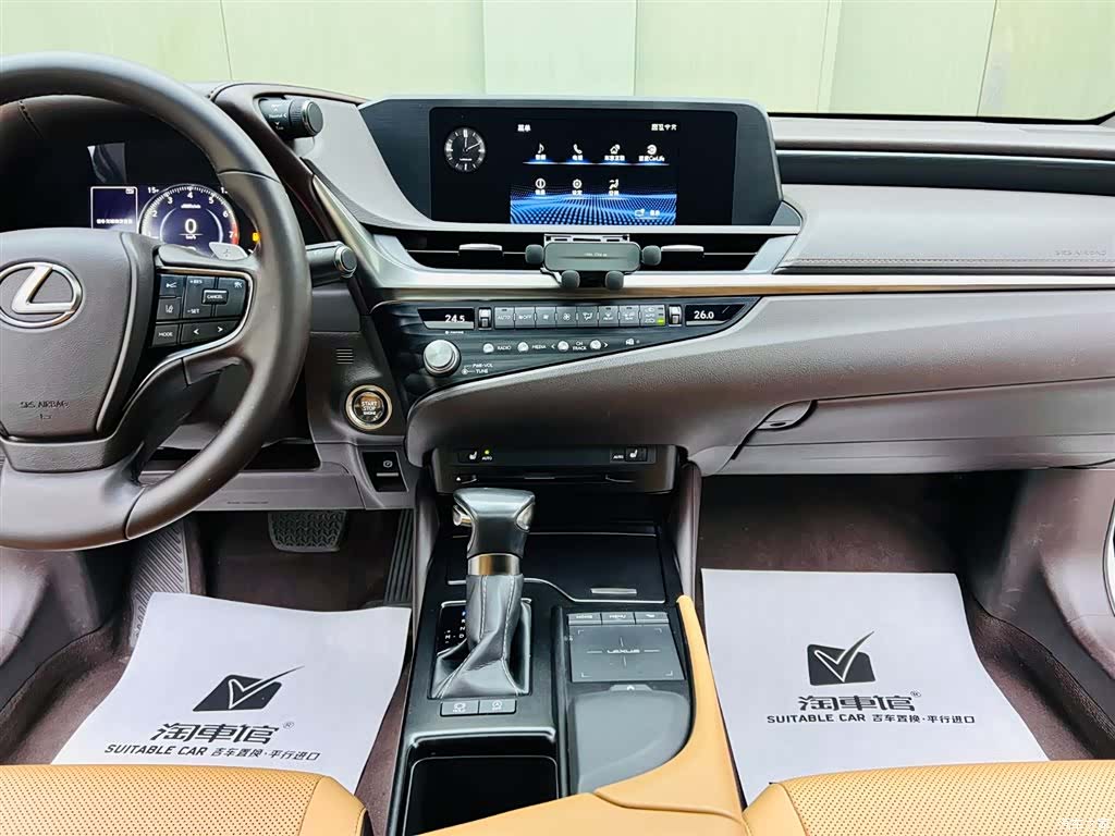 Lexus ES, 2020 12