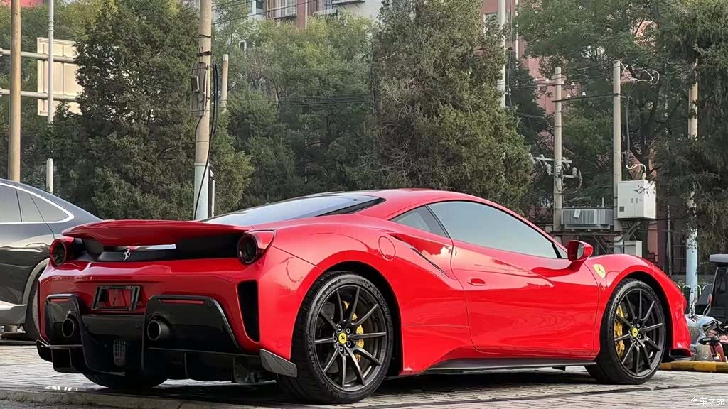 Ferrari 488, 2019 9