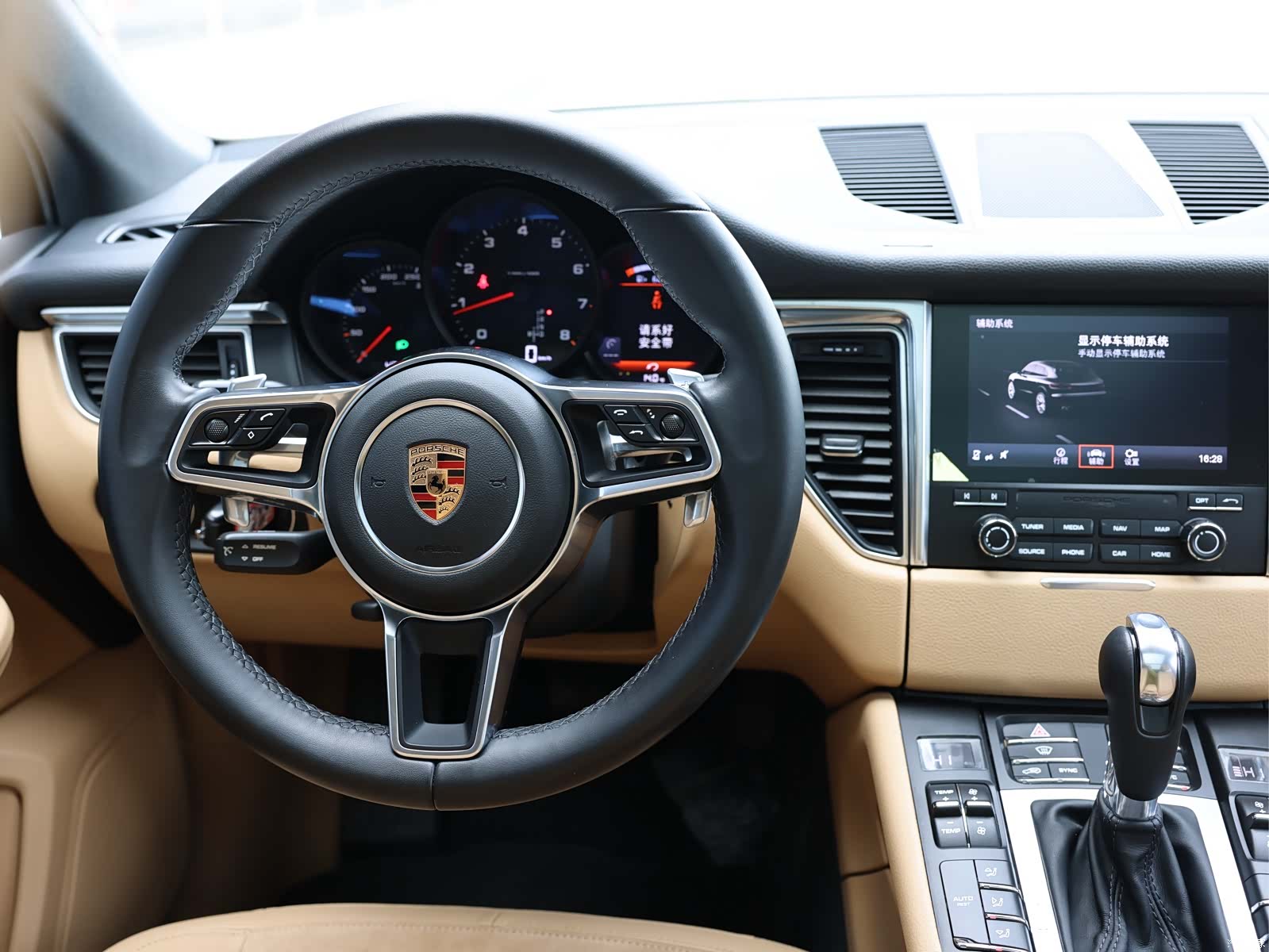Porsche Macan, 2018 16