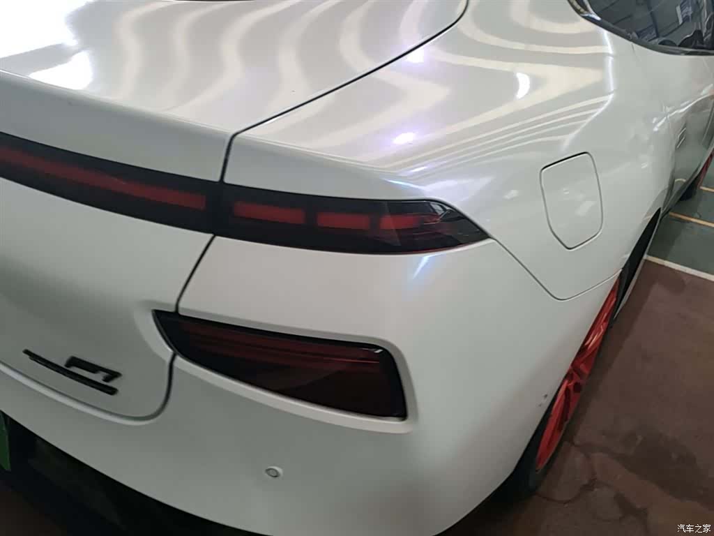 Xpeng P7, 2021 8