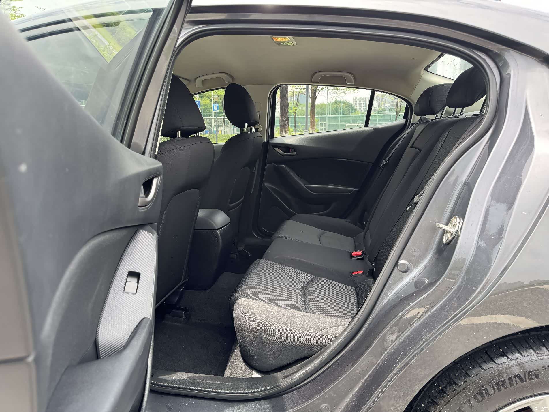 Mazda Mazda3, 2019 все фото