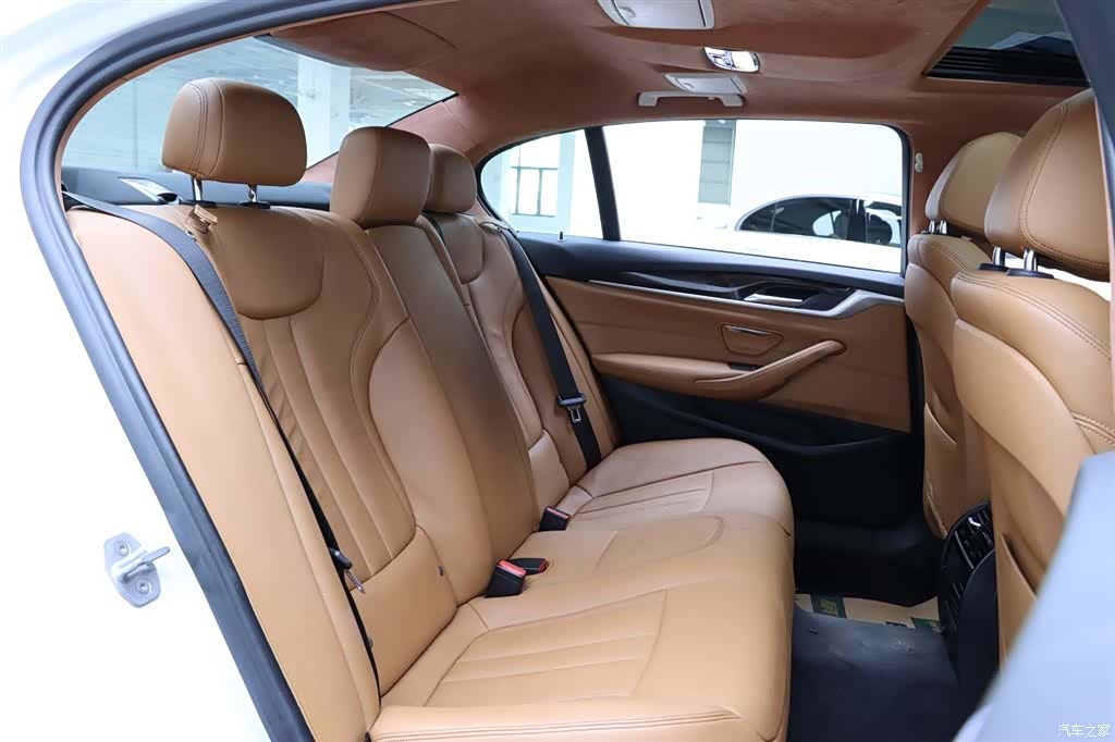 BMW 5 Series, 2017 17
