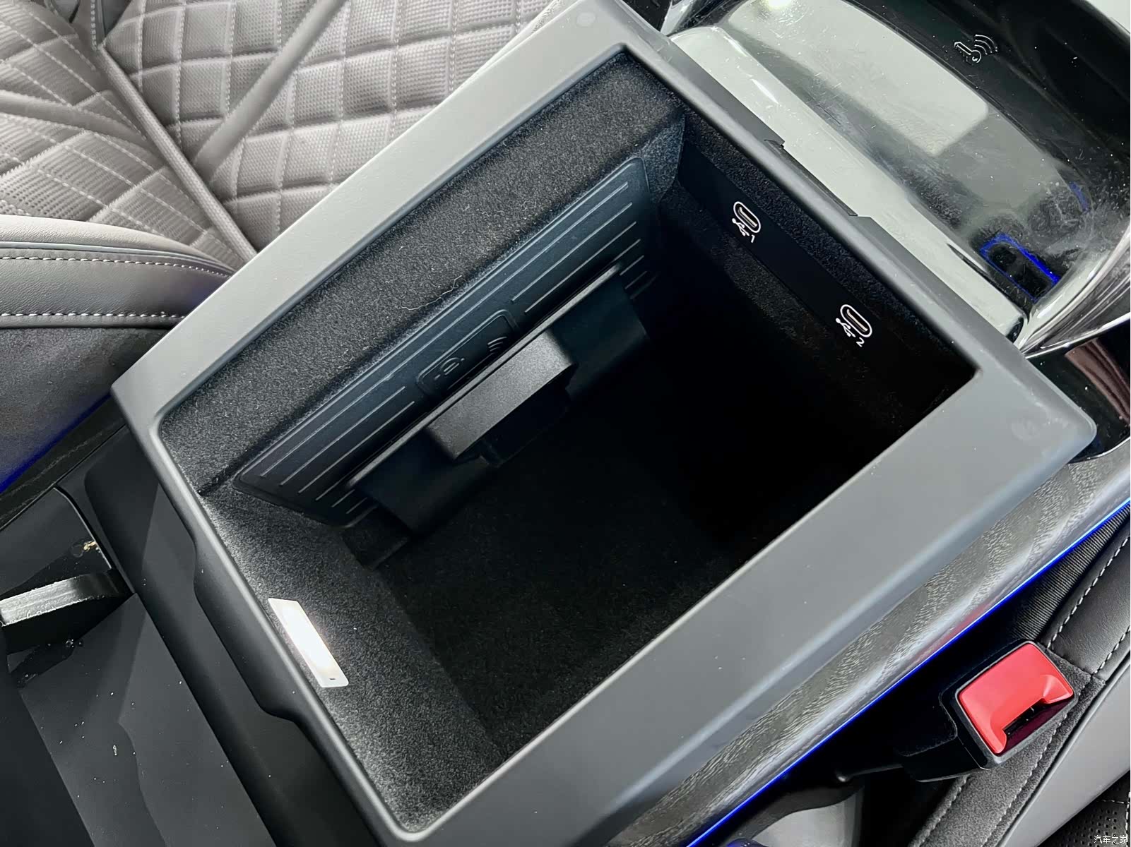 Audi A8L, 2024 19