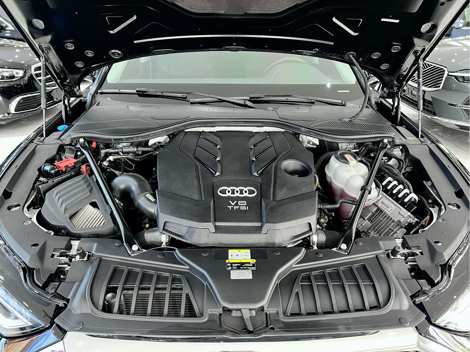 Audi A8L, 2024 26