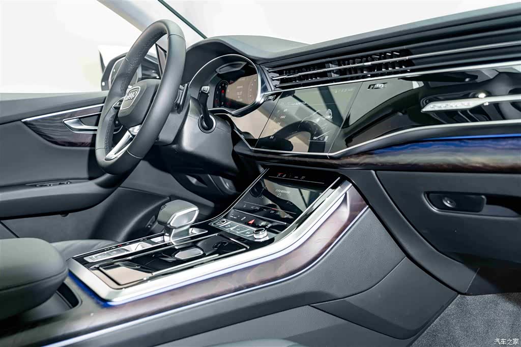 Audi Q8, 2021 18