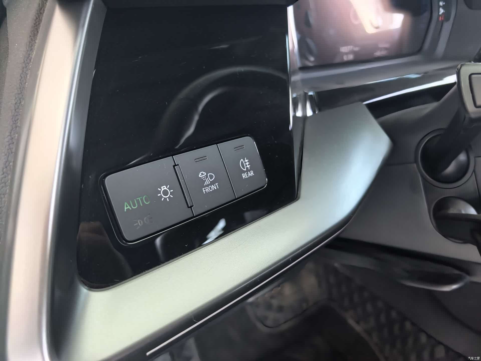 Audi Flying Spur, 2025 6