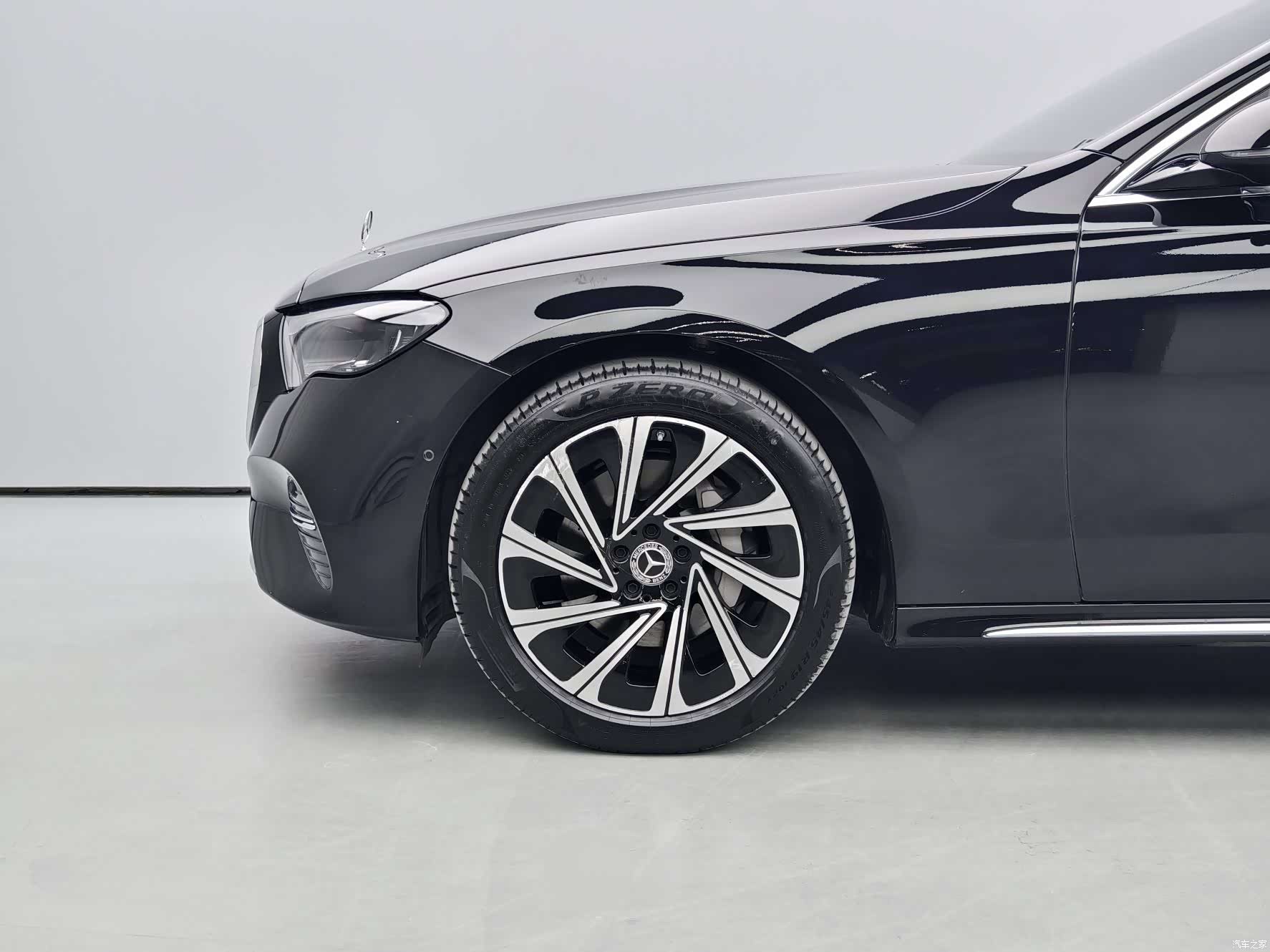 Mercedes-Benz E-Class, 2024 17