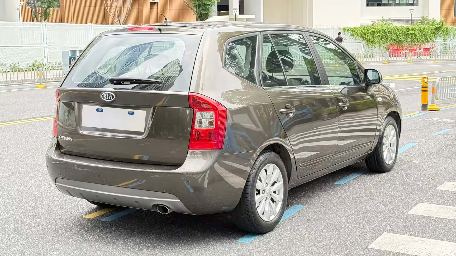 Kia 5, 2011 4