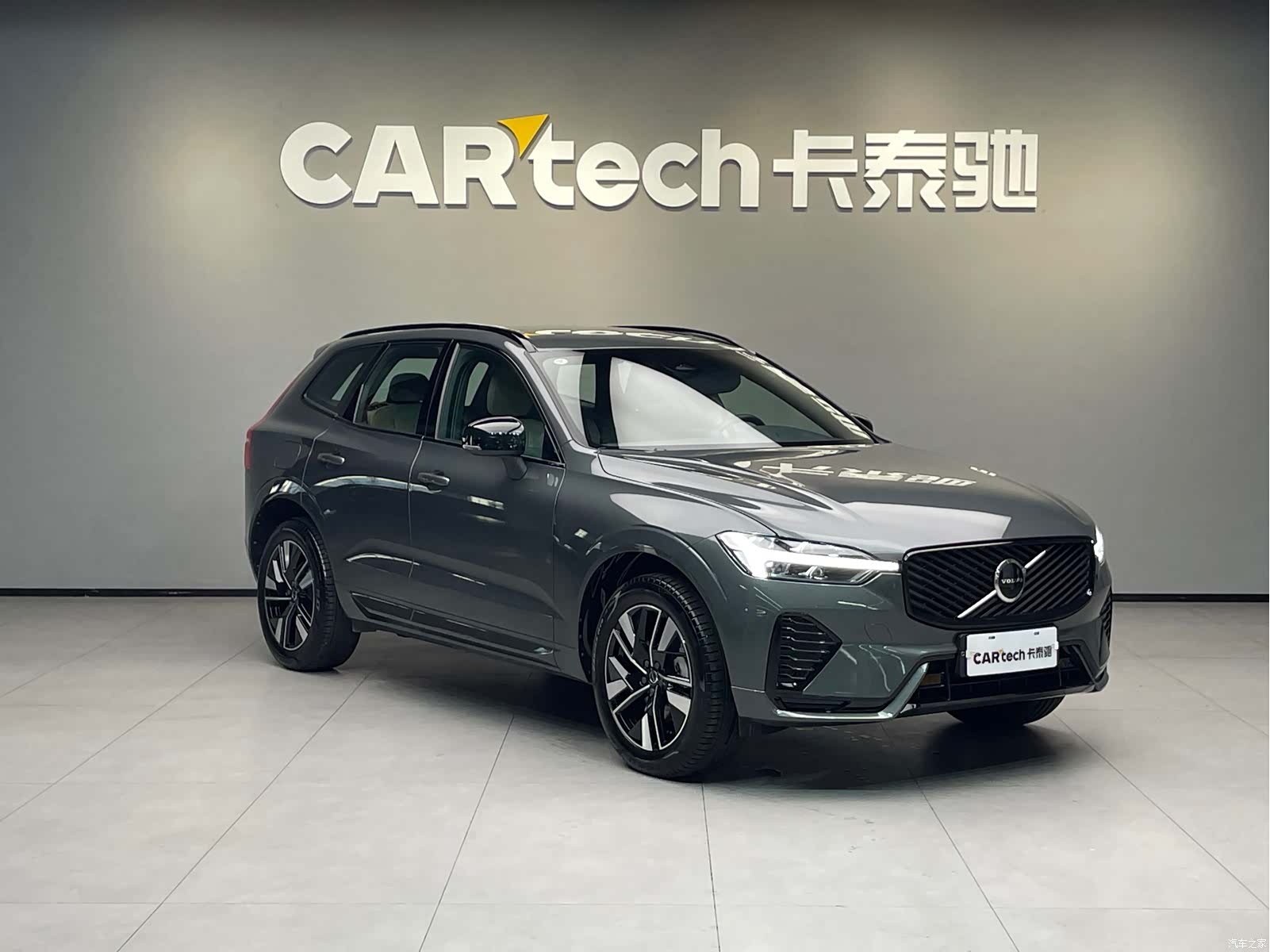 Volvo XC60, 2025 3