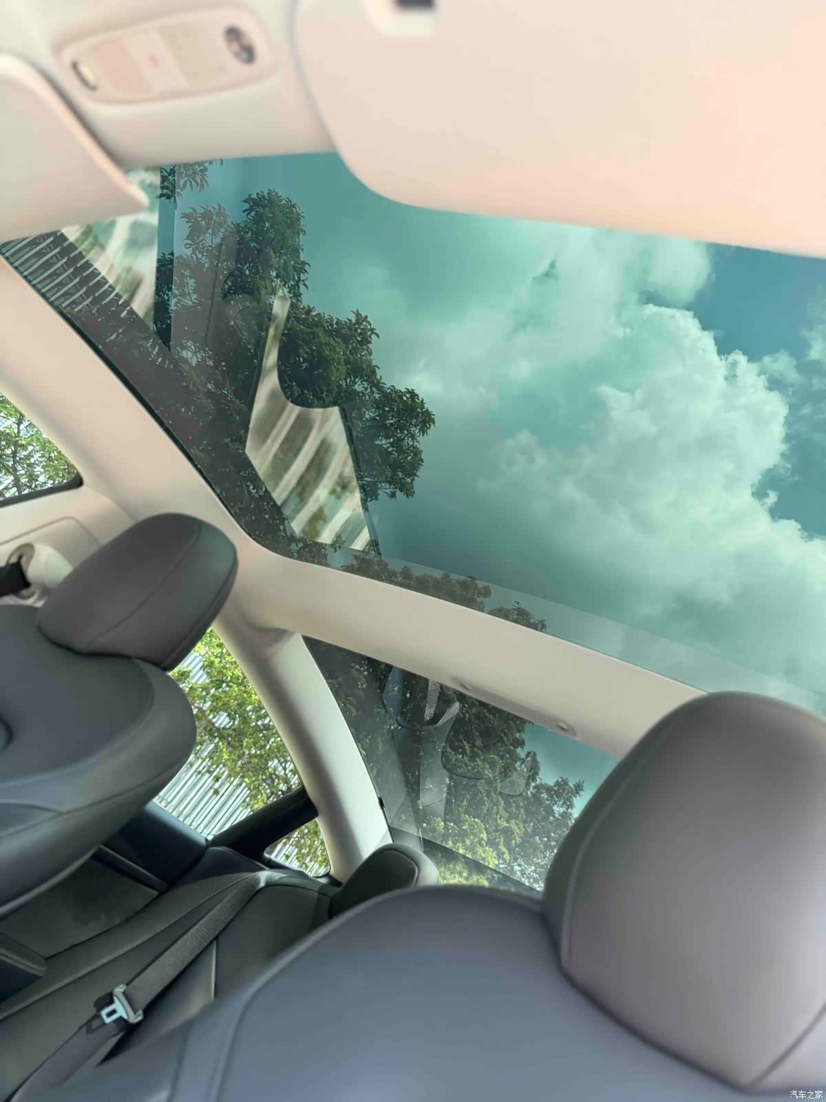 Tesla Model 3, 2023 22