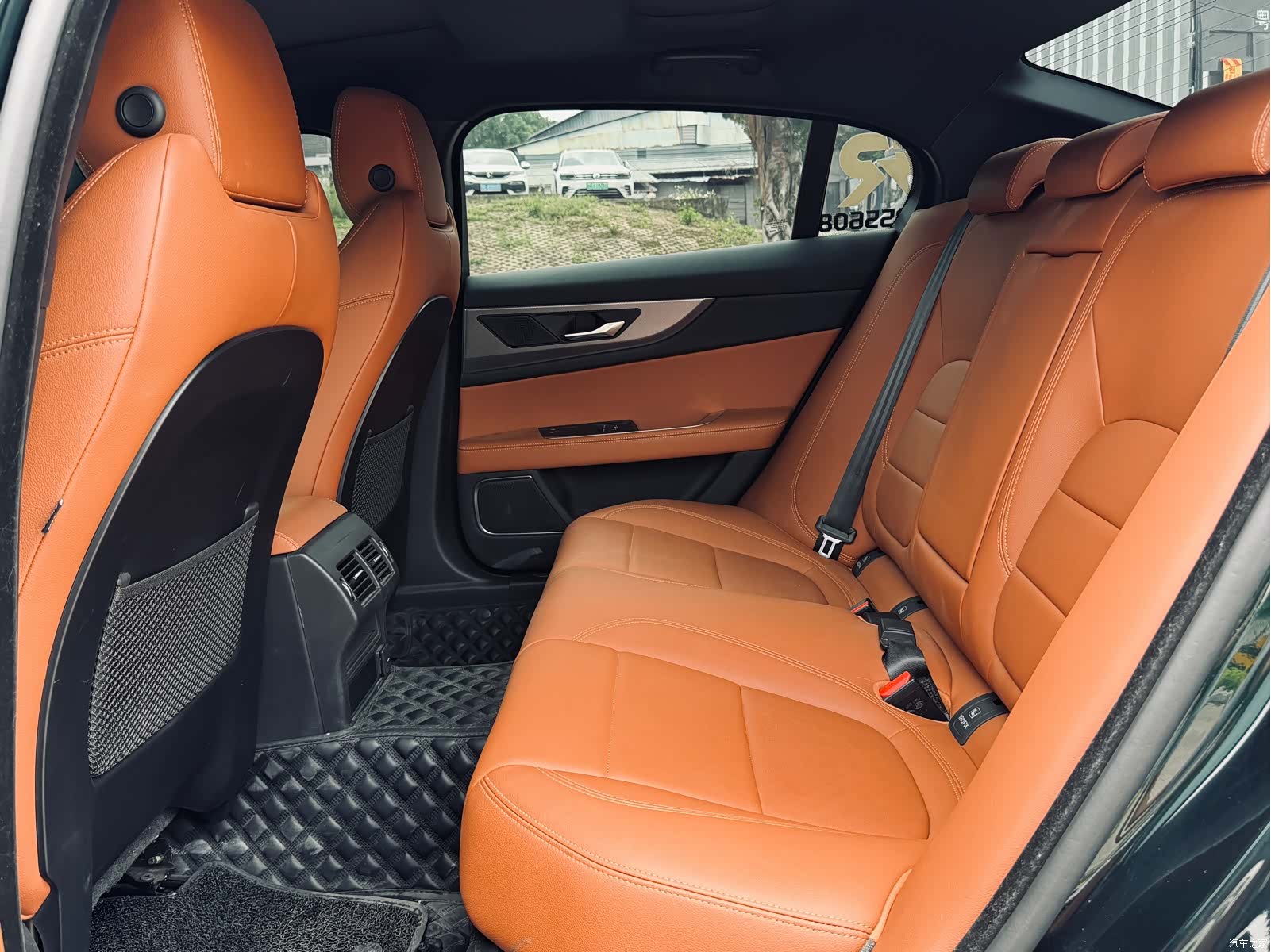 Land Rover XEL, 2023 21