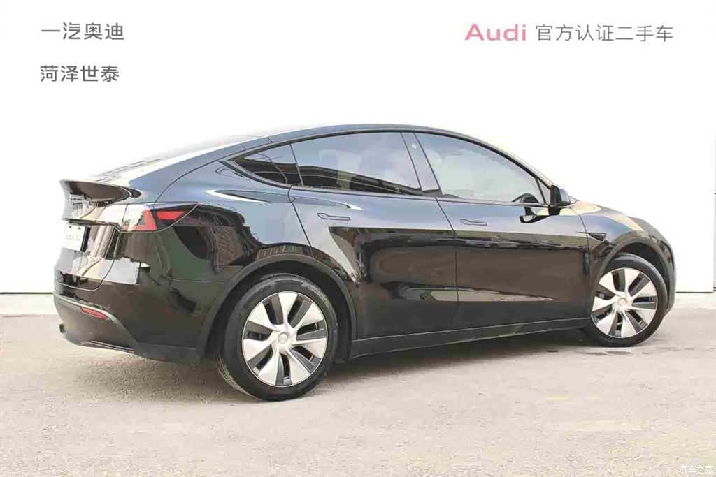 Tesla Model Y, 2023 2