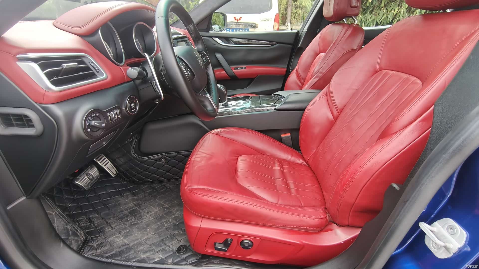 Maserati Ghibli, 2015 4