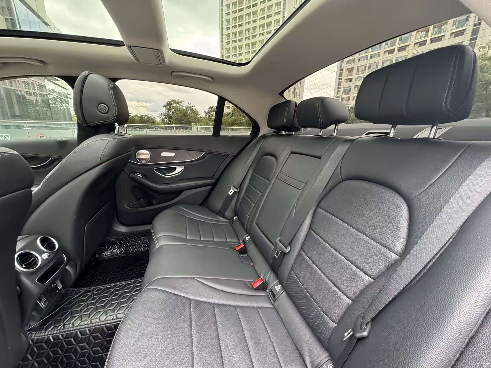 Mercedes-Benz C-Class, 2020 17