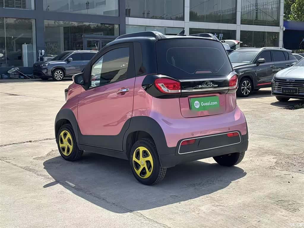 Wuling E100, 2020 все фото