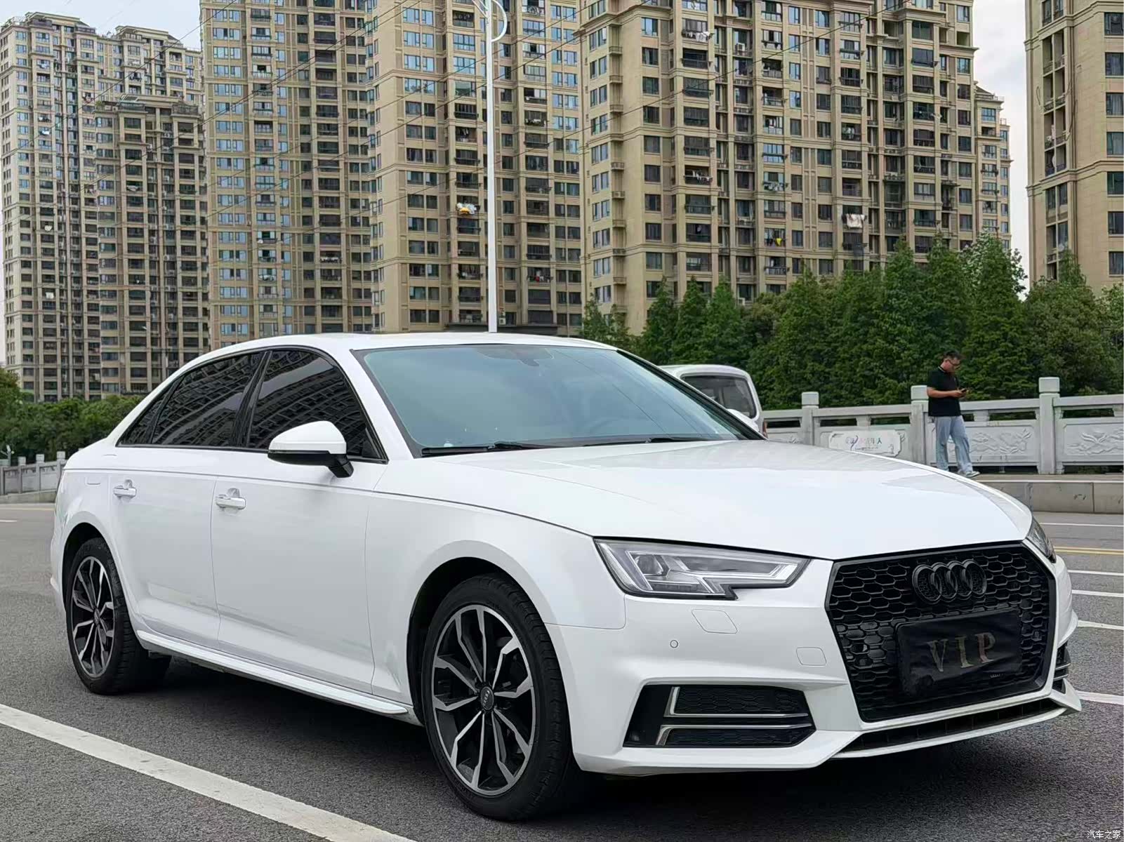 Audi A4L, 2018 3