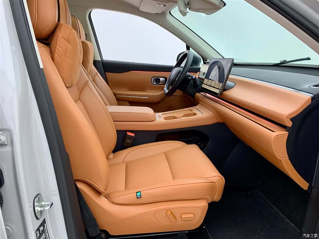 Leapmotor C10, 2025 14