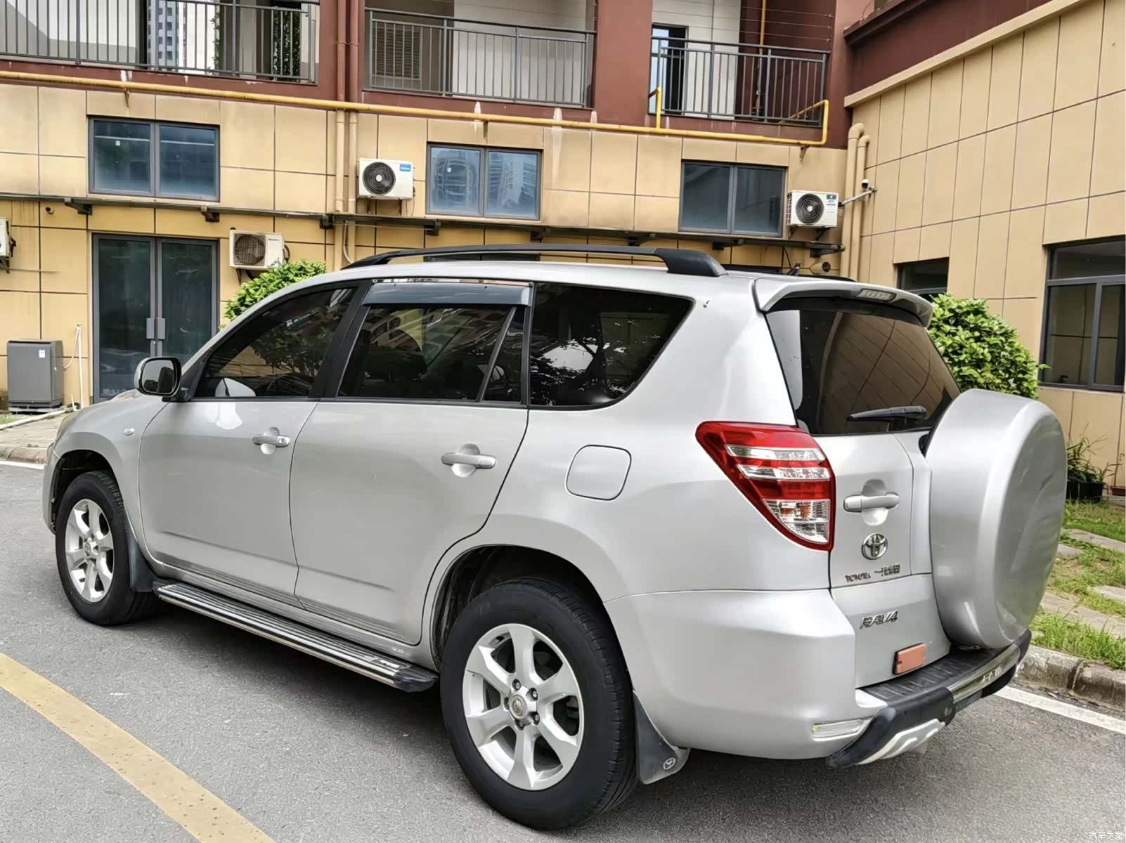 Toyota RAV4, 2013 все фото