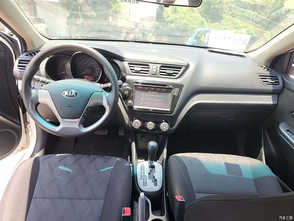 Kia K2, 2015 10