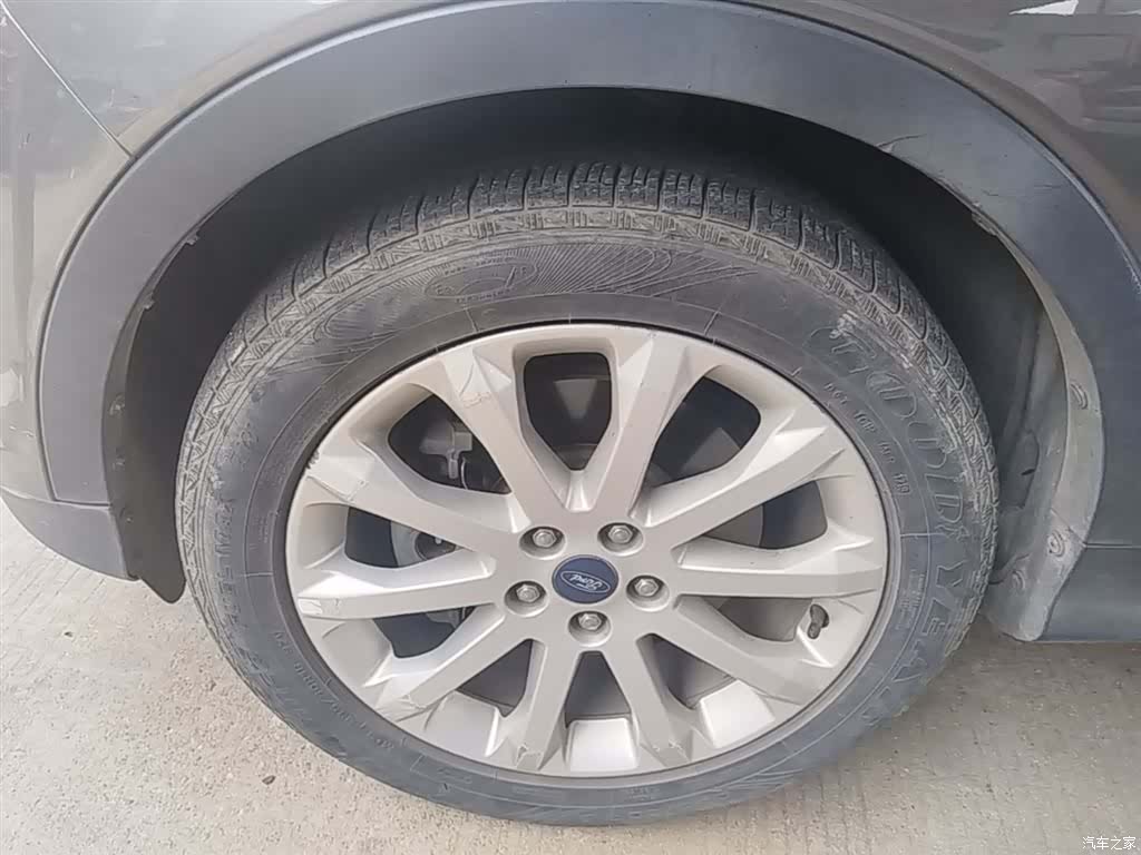 Ford Kuga, 2014 22