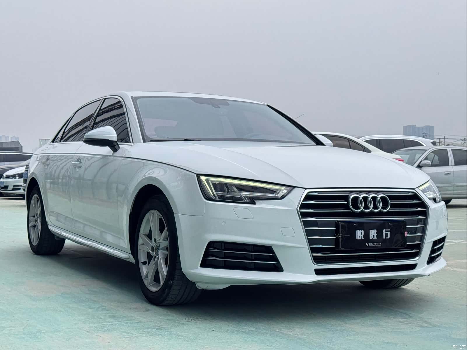 Audi A4L, 2018 3