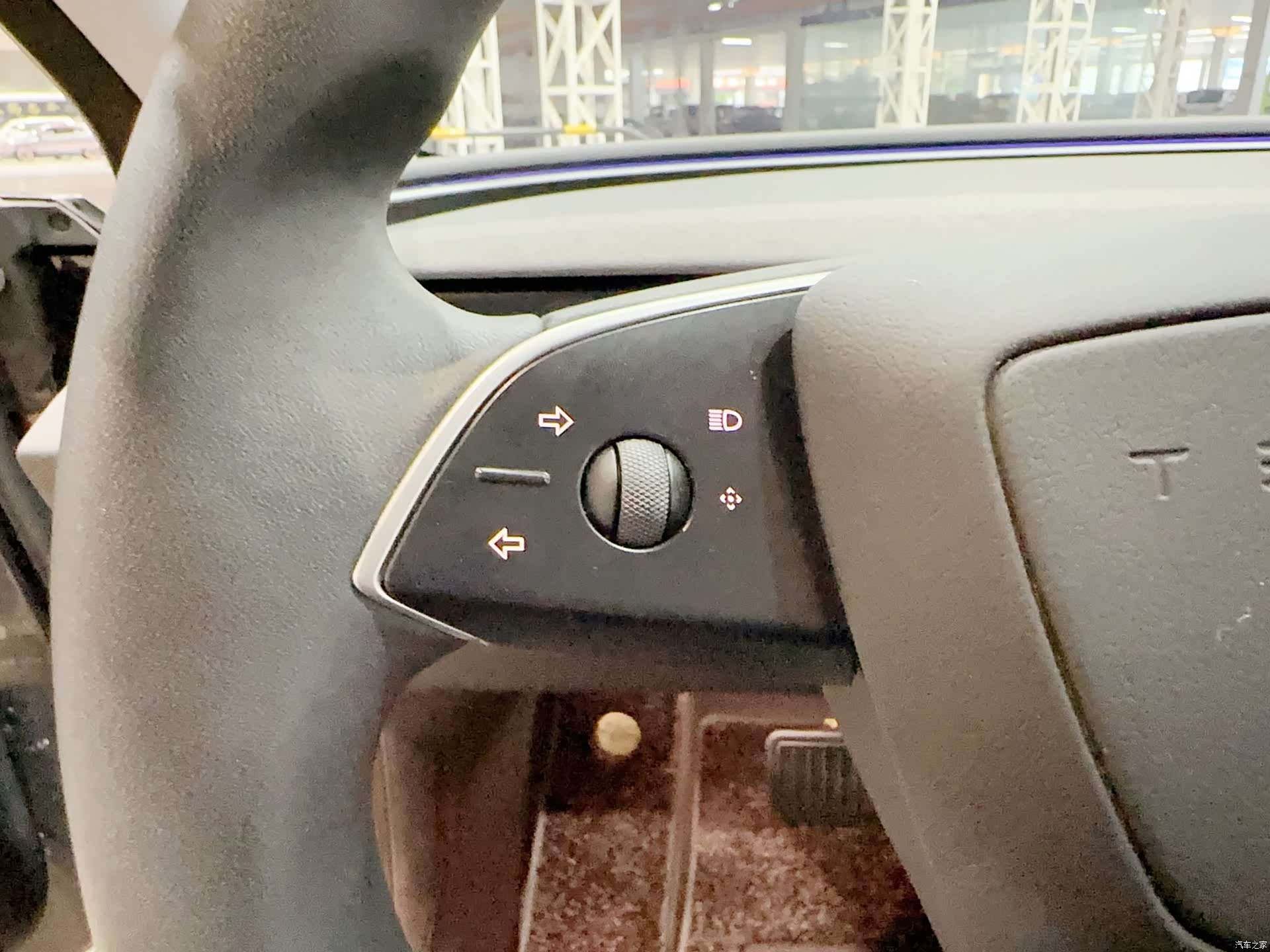 Tesla Model 3, 2024 17