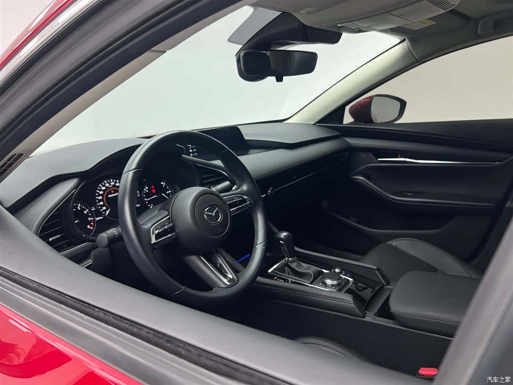 Mazda Mazda3, 2022 19