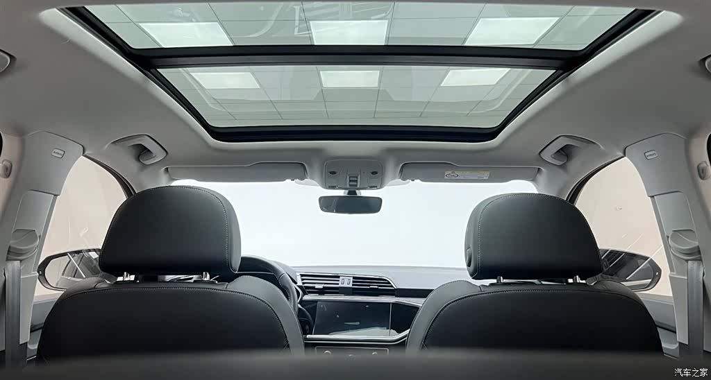 Audi Q3, 2021 24