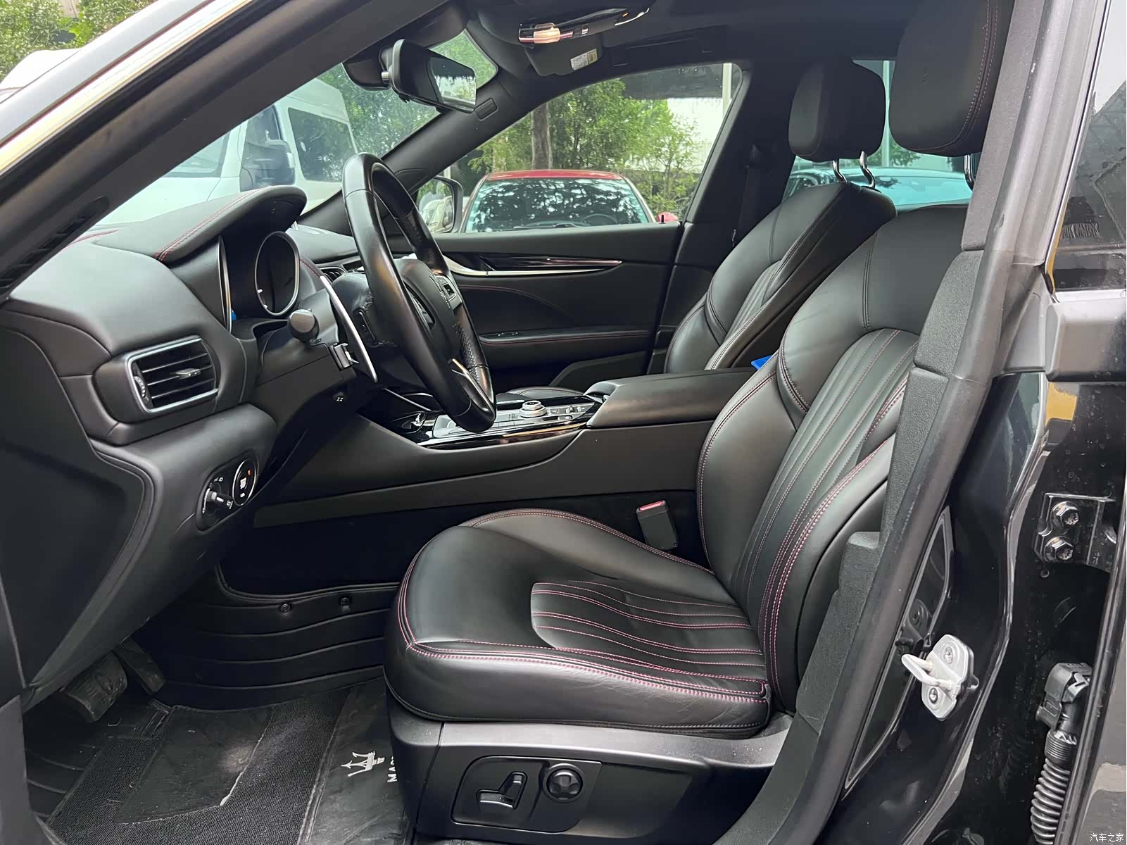 Maserati Levante, 2017 10