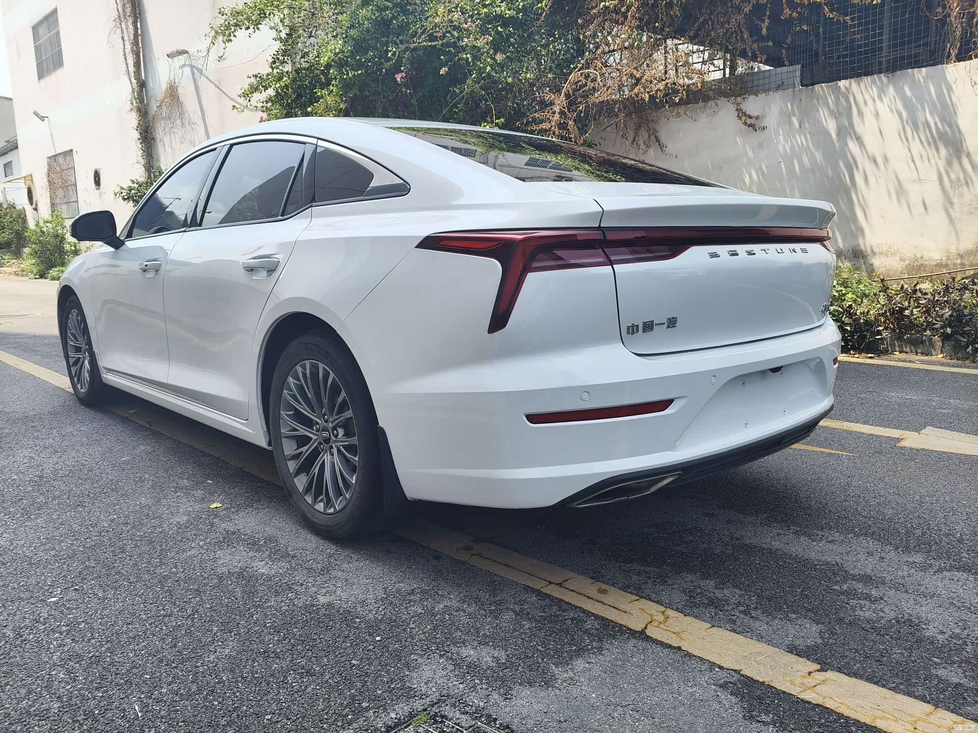 Bestune B70, 2023 20