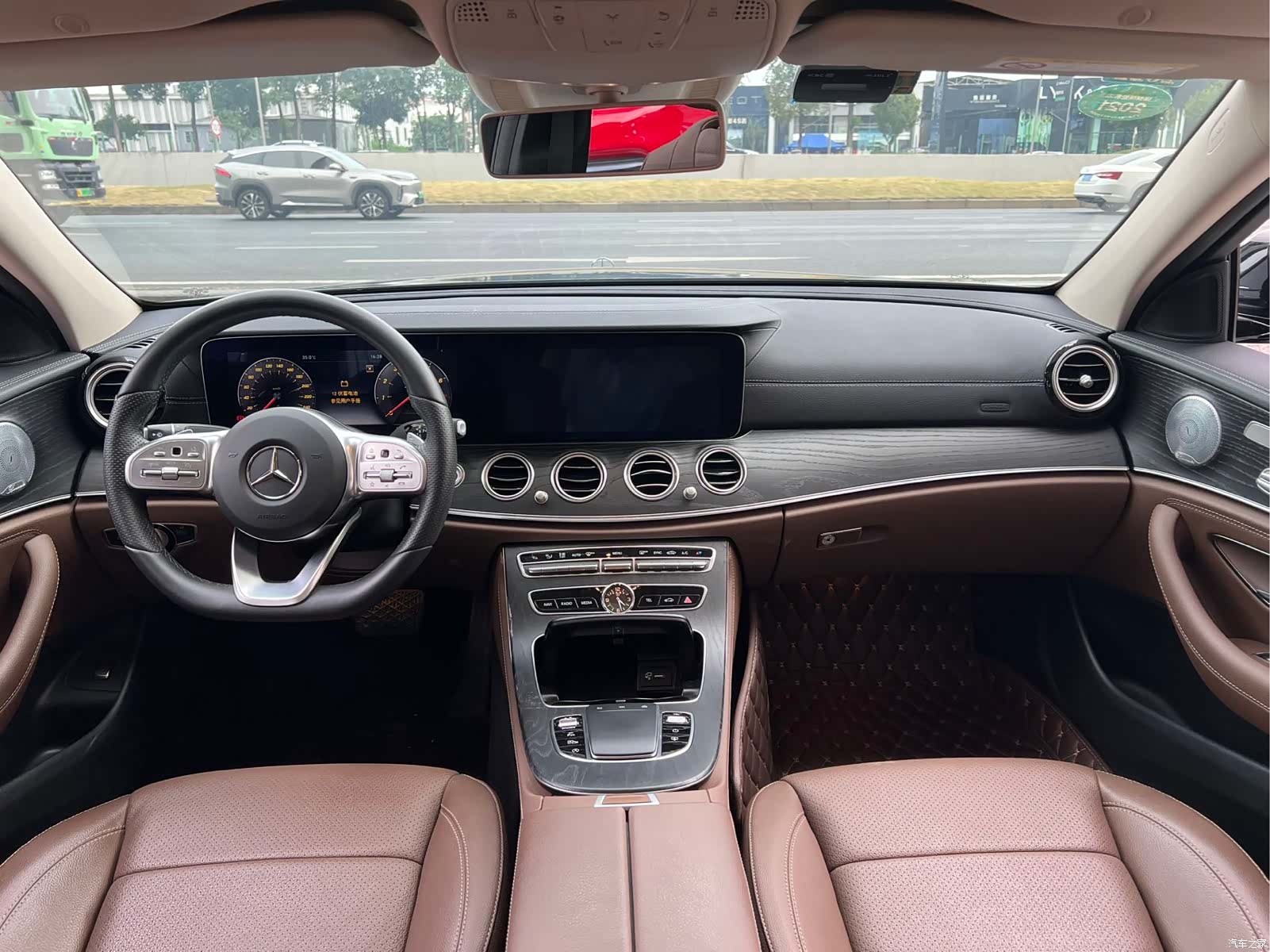 Mercedes-Benz E-Class, 2020 13
