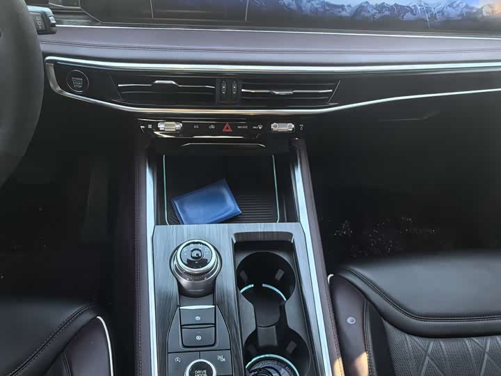 Ford Explorer, 2023 года фото 12