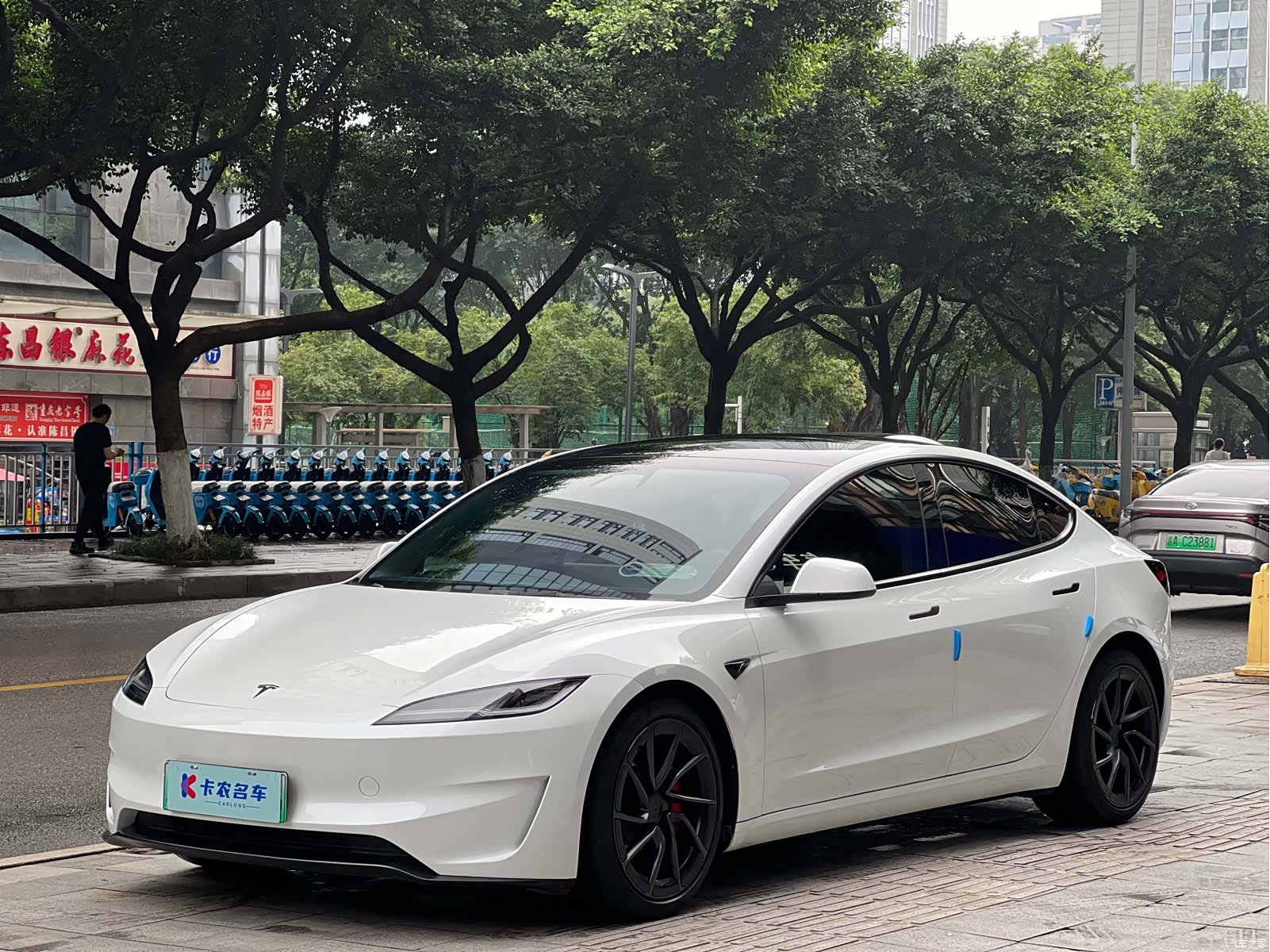 Tesla Model 3, 2024 1