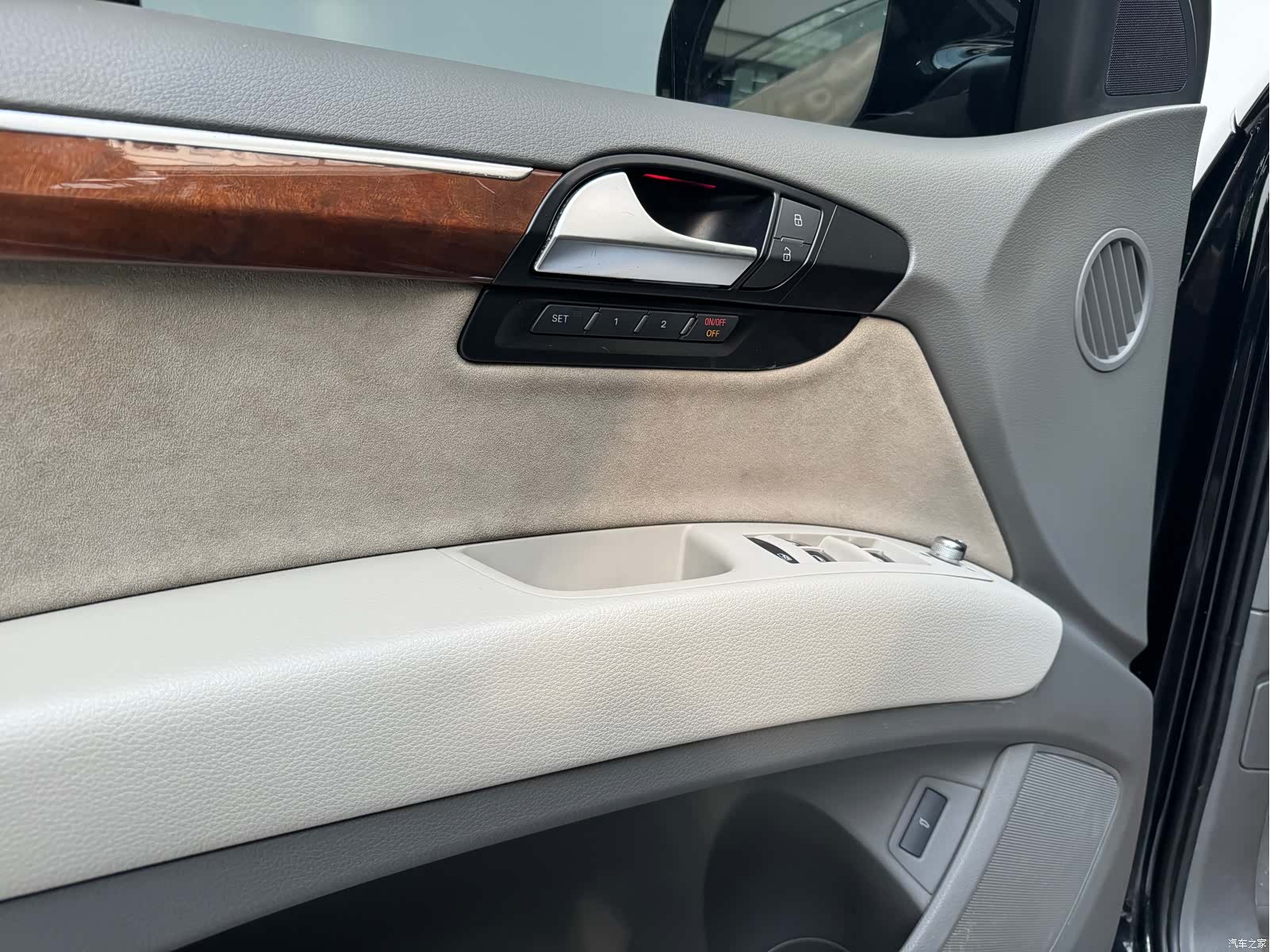 Audi Q7, 2012 12