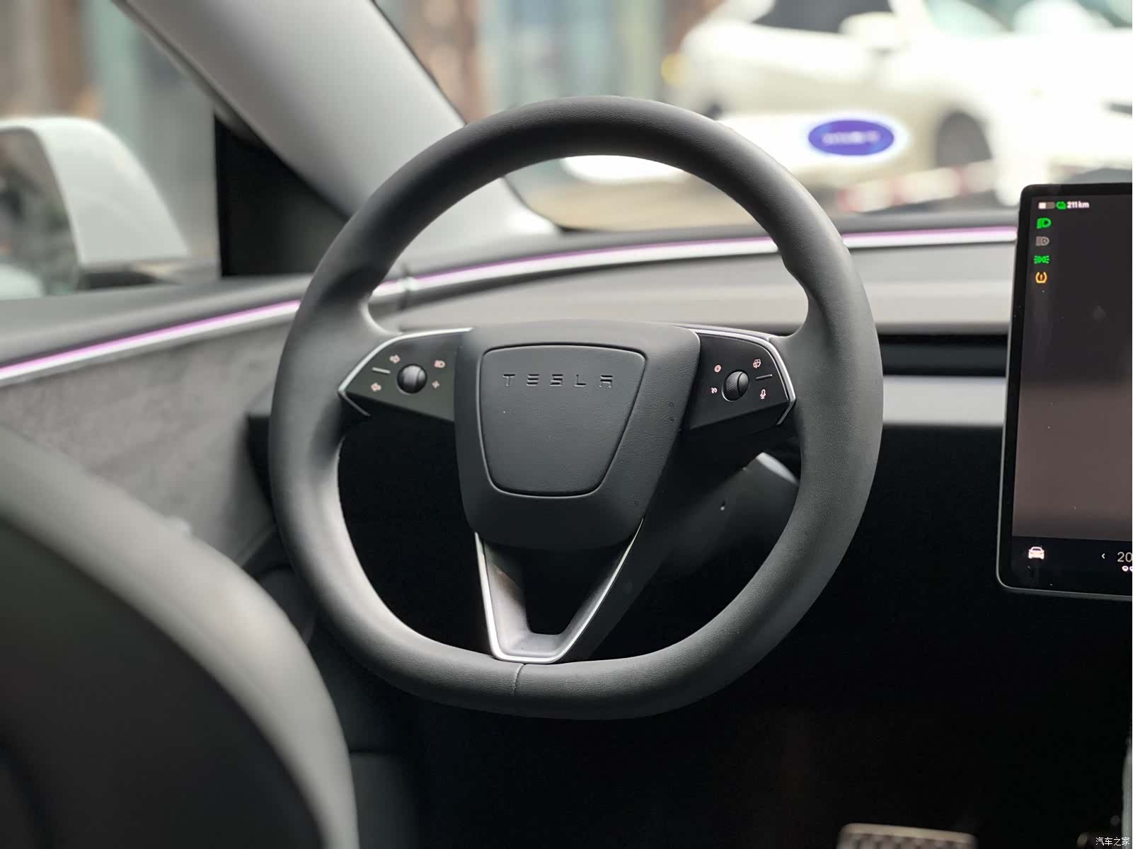 Tesla Model 3, 2024 7