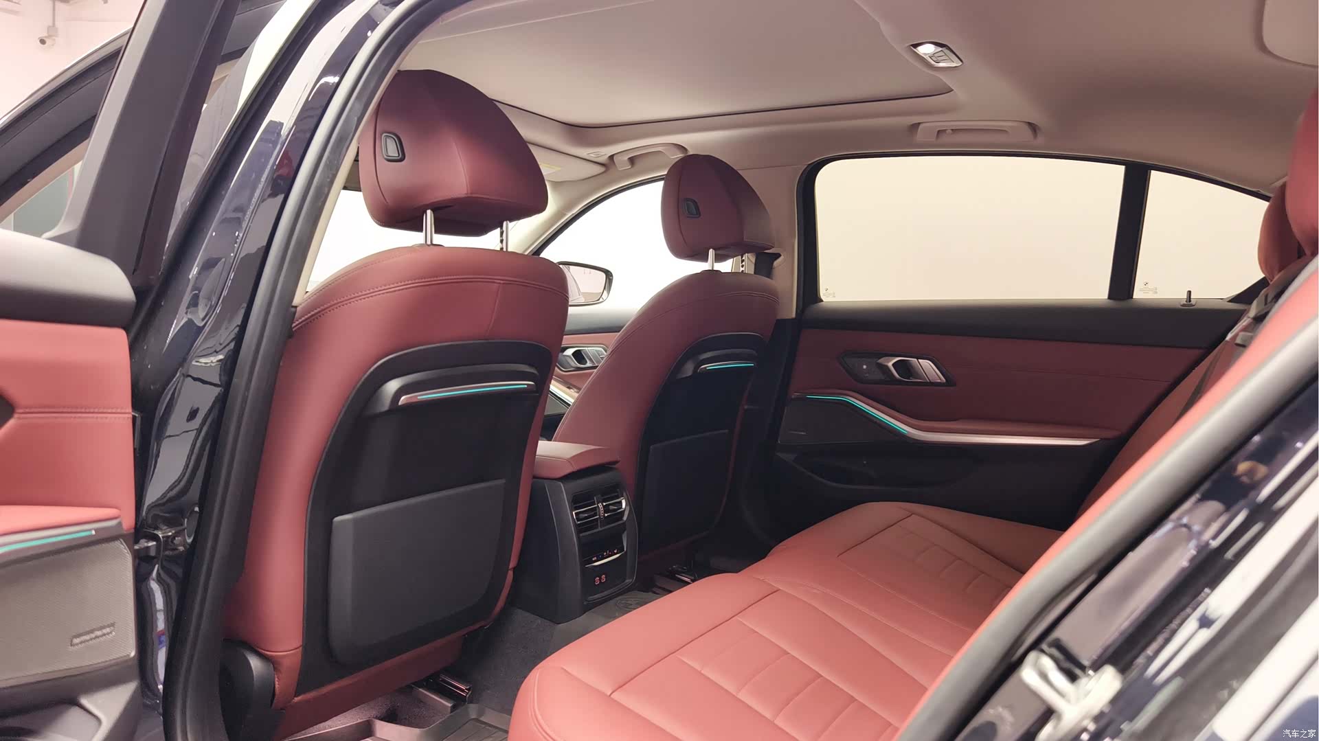 BMW 3 Series, 2021 12