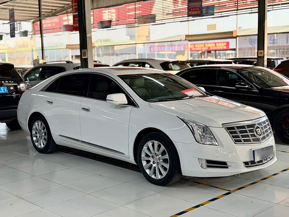 Cadillac XTS