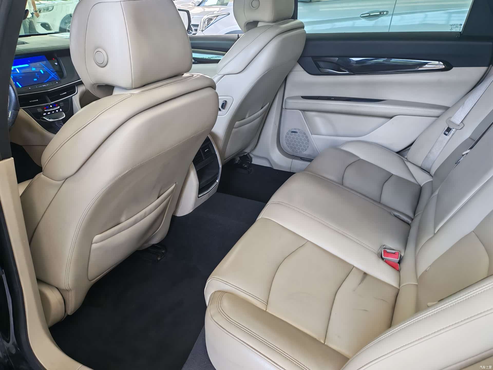 Cadillac CT6, 2017 8