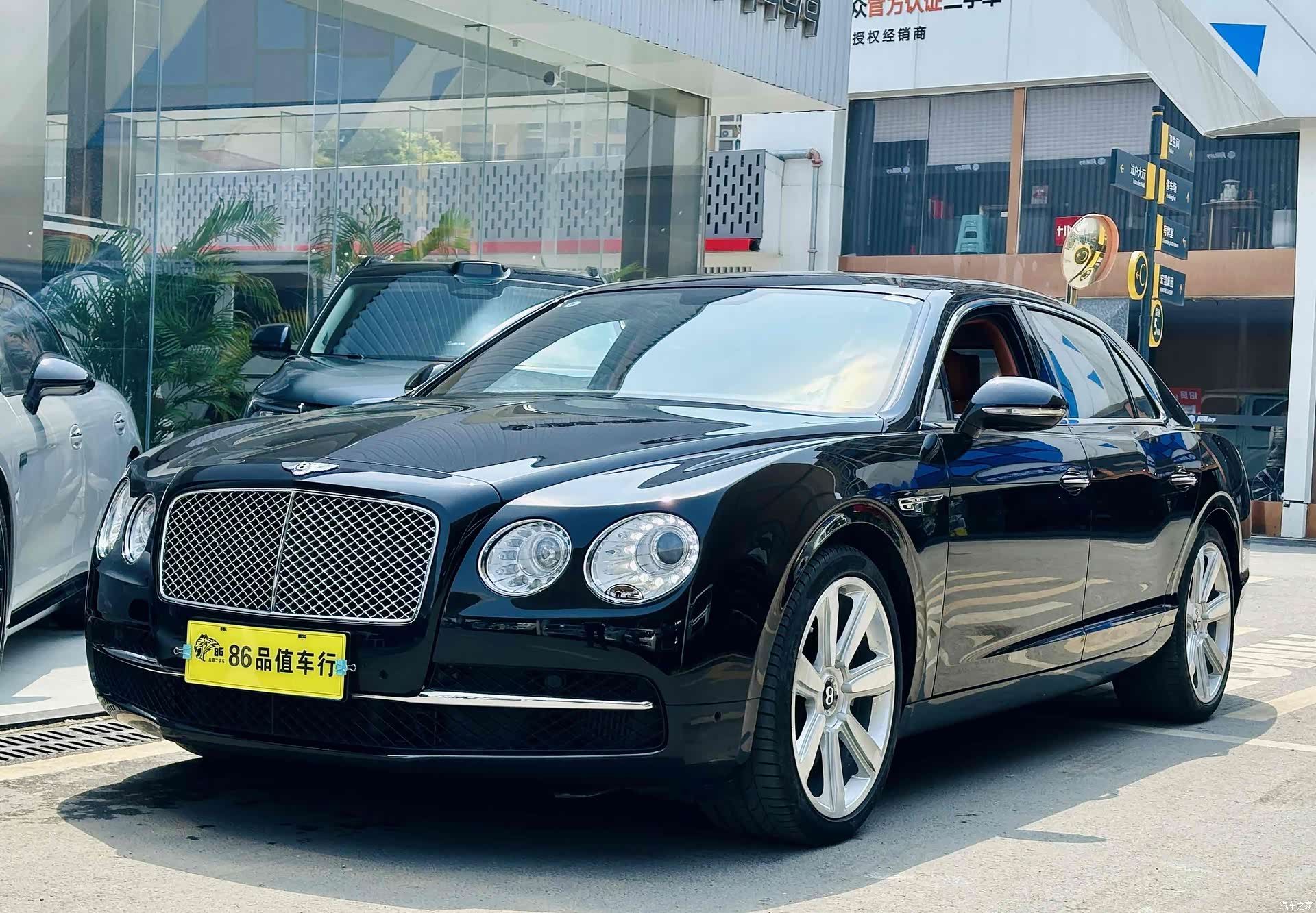 Bentley Flying Spur, 2014 1