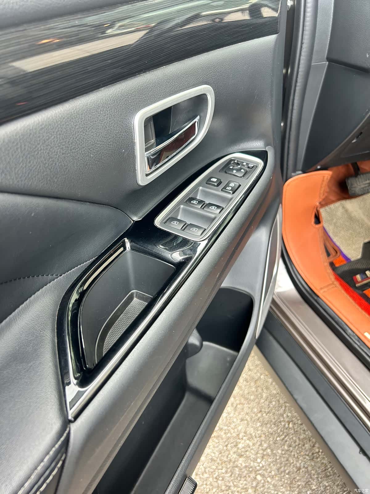 Mitsubishi Outlander, 2019 10