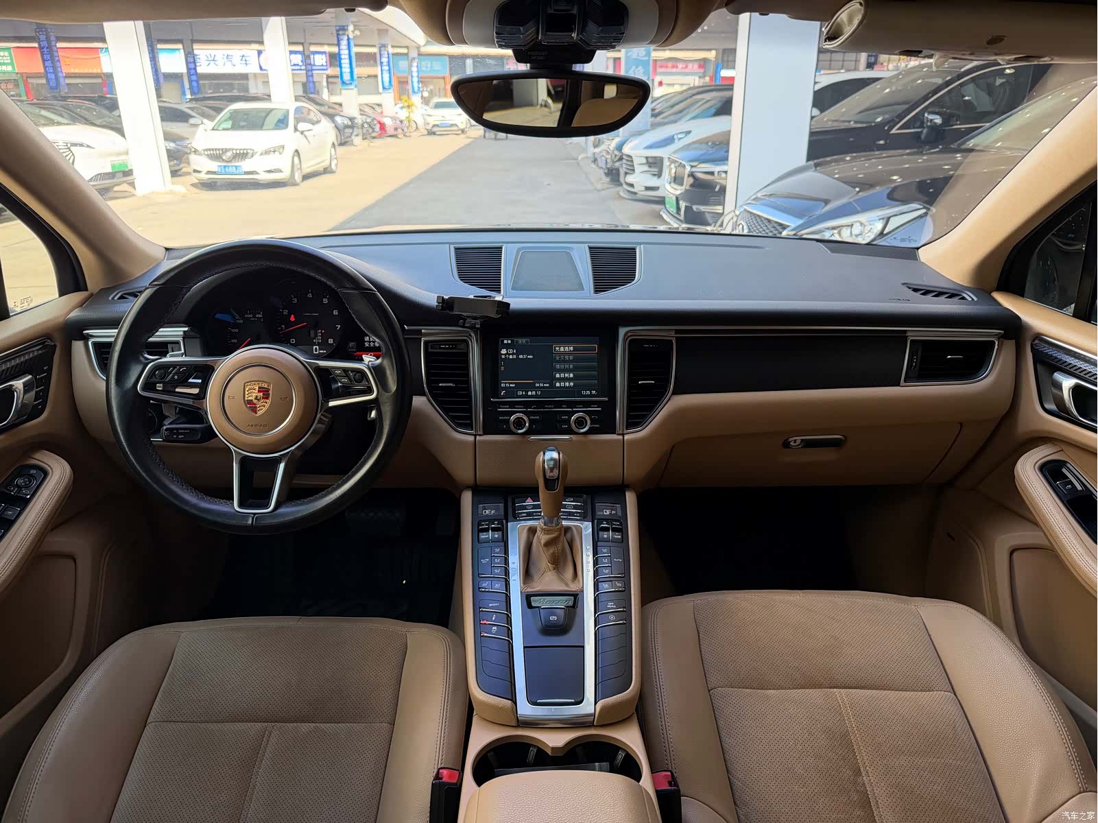 Porsche Macan, 2015 12
