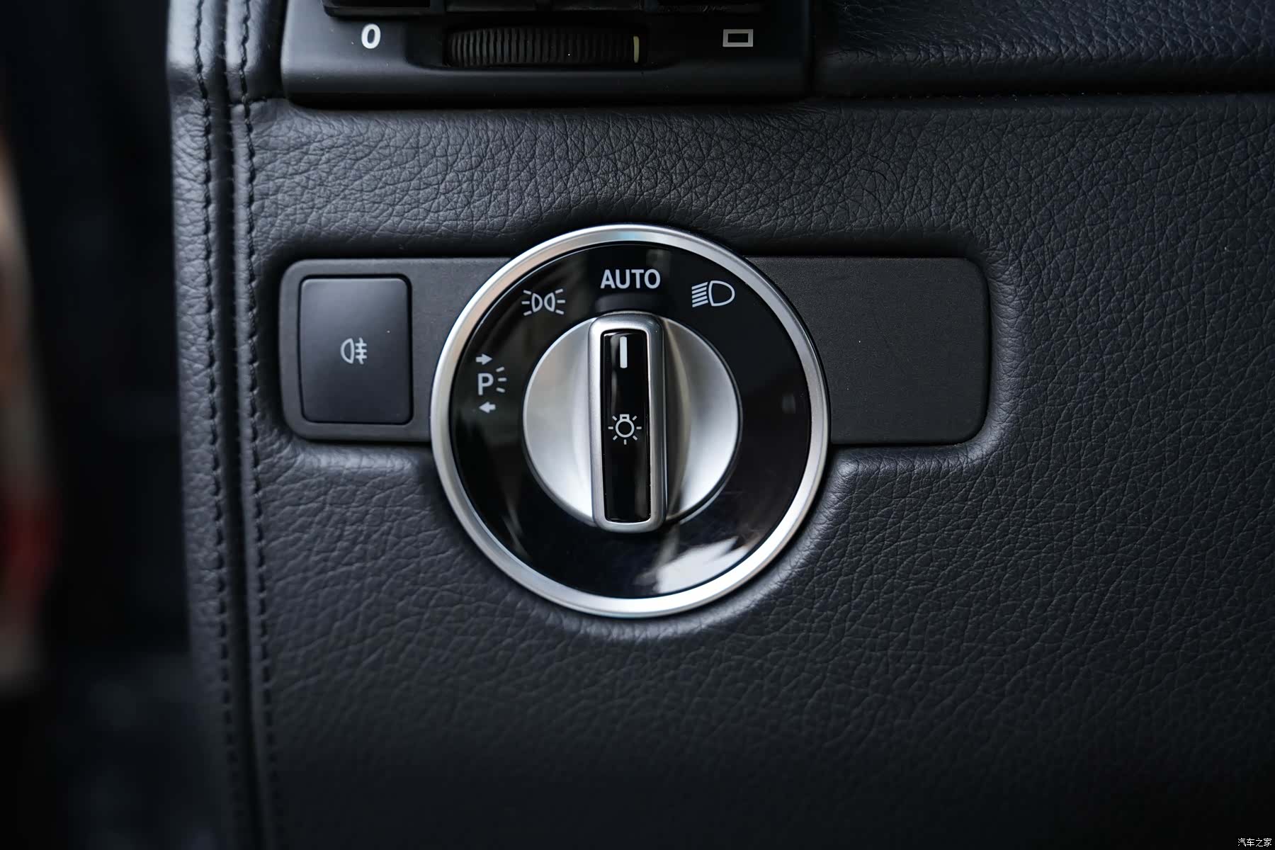 Mercedes-Benz G-Class, 2015 16